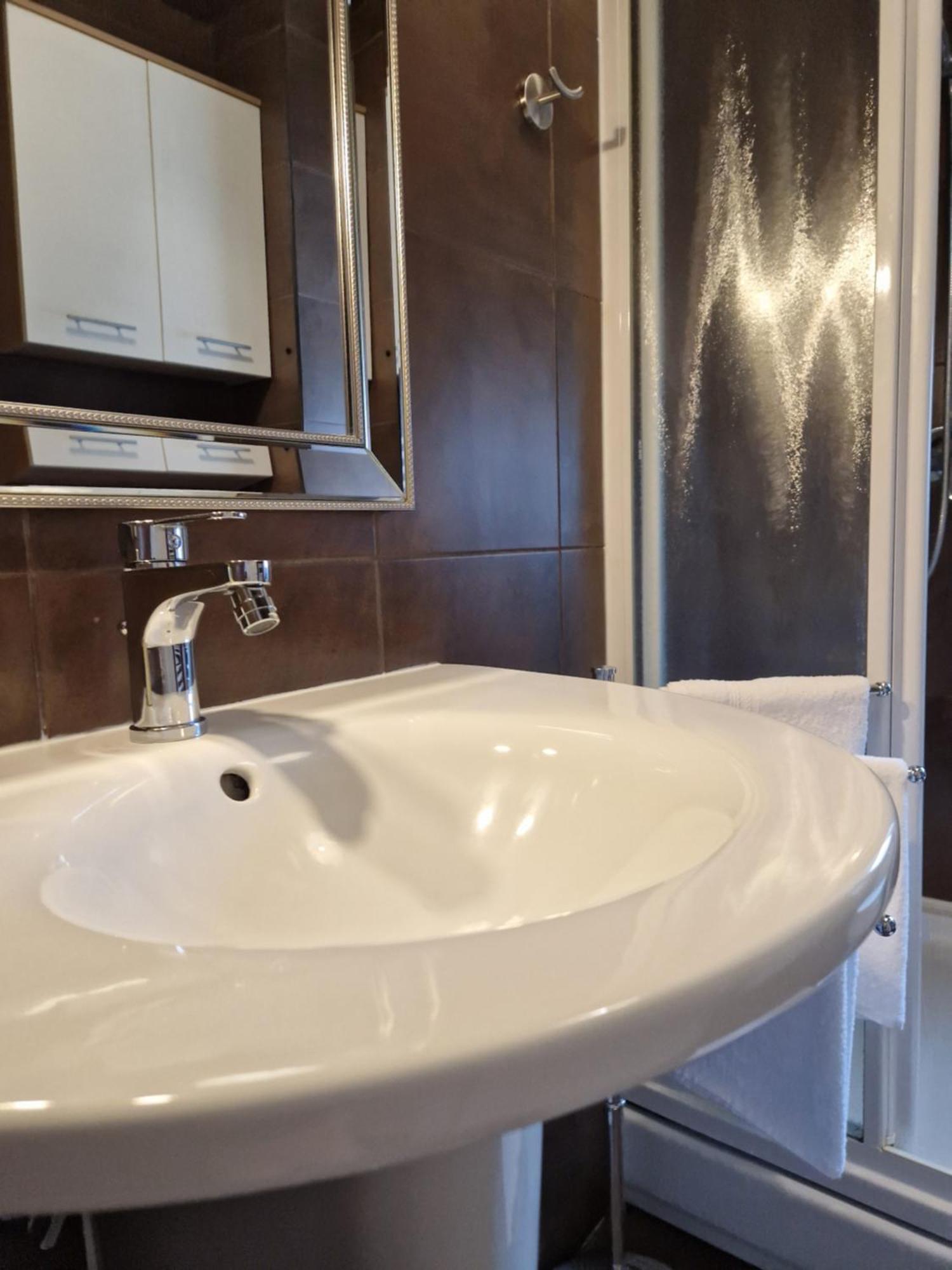 Apartman Dubravka ซาเกร็บ ภายนอก รูปภาพ