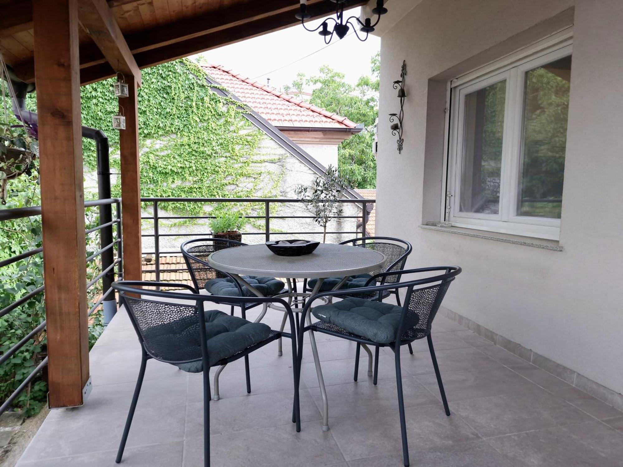 Apartman Dubravka ซาเกร็บ ภายนอก รูปภาพ